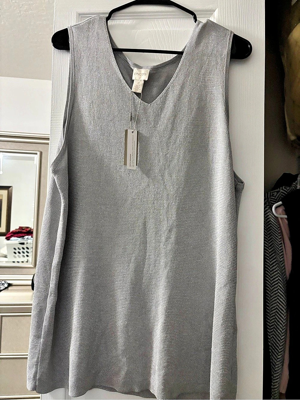 Chico's Sleeveless Tank in Gray Size 4 NWT
